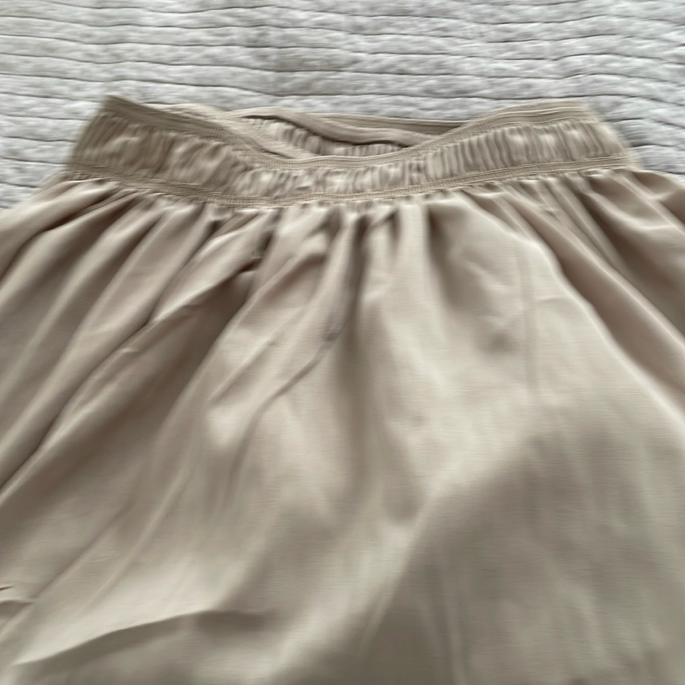 King sized dust ruffle.